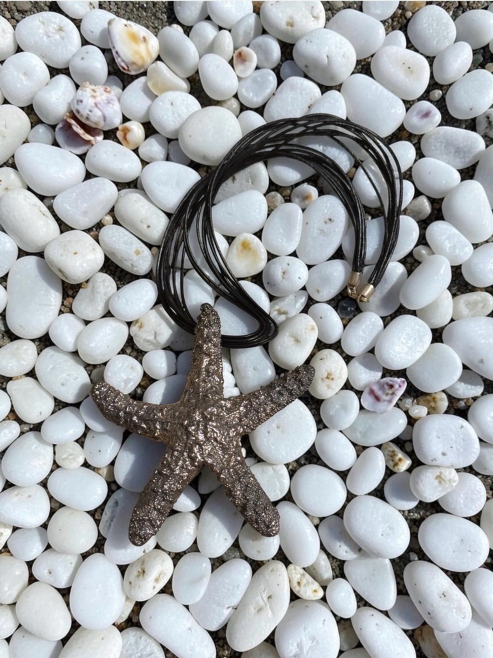 Vintage Signed ISERAL Metallic Starfish Finger Pendant Necklace